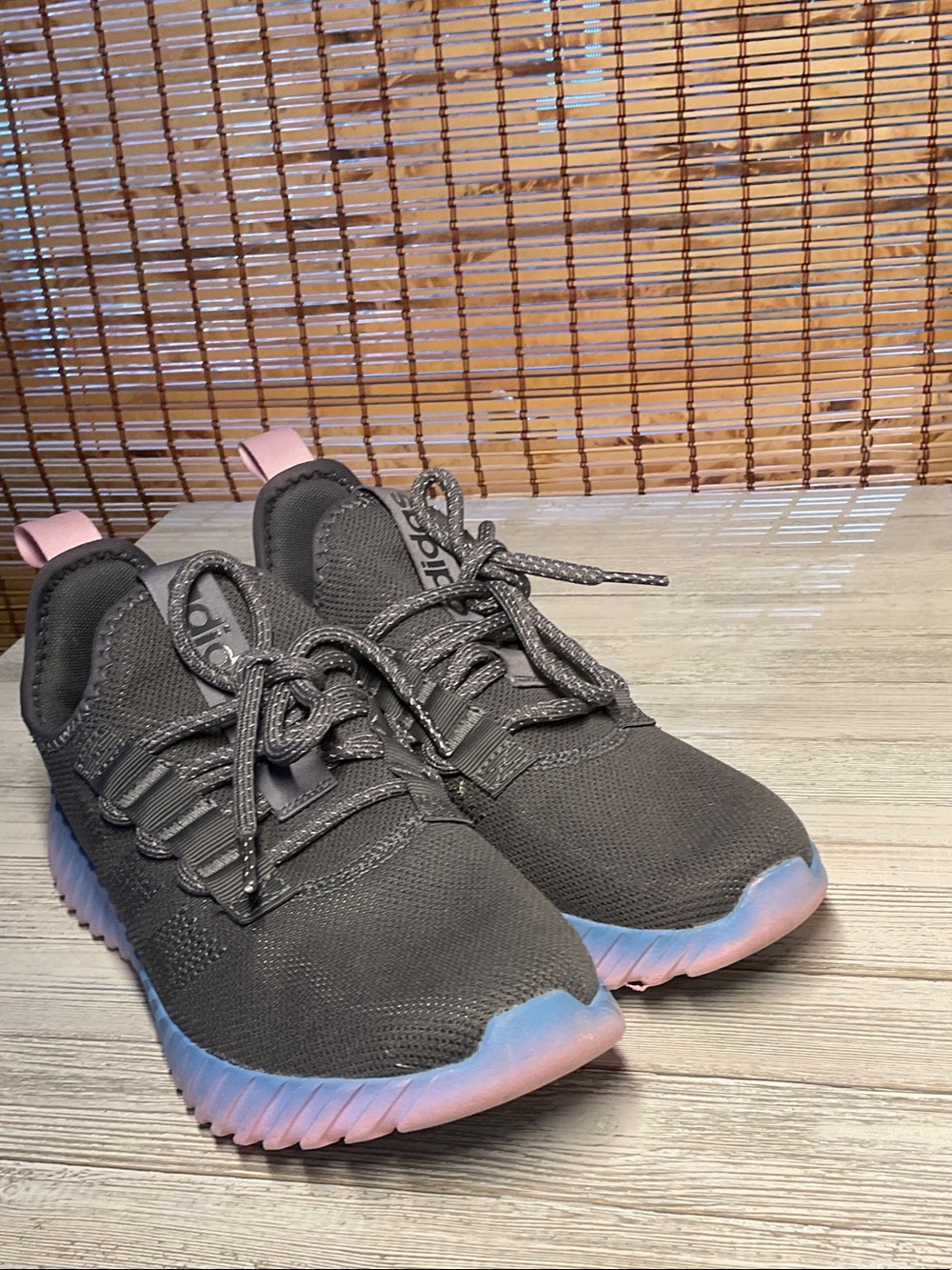 Adidas Kaptir Flow Women Size 7.5 Gray Blue Pink Running Walking Shoes Sneakers